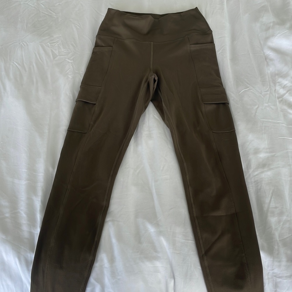 Carbon38 set of leggings (with side pockets) and matching top